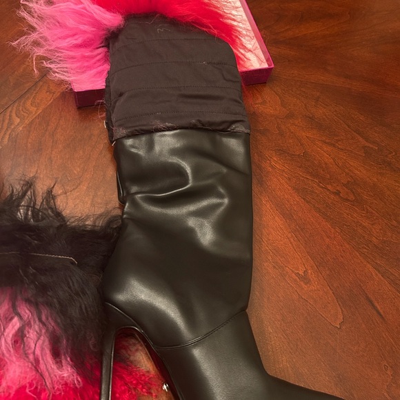 Red and Black Fluffy Feathered Booties - Picture 6 of 6